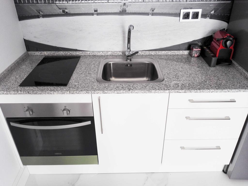 Apartamentos Adriano Sevilha Quarto foto