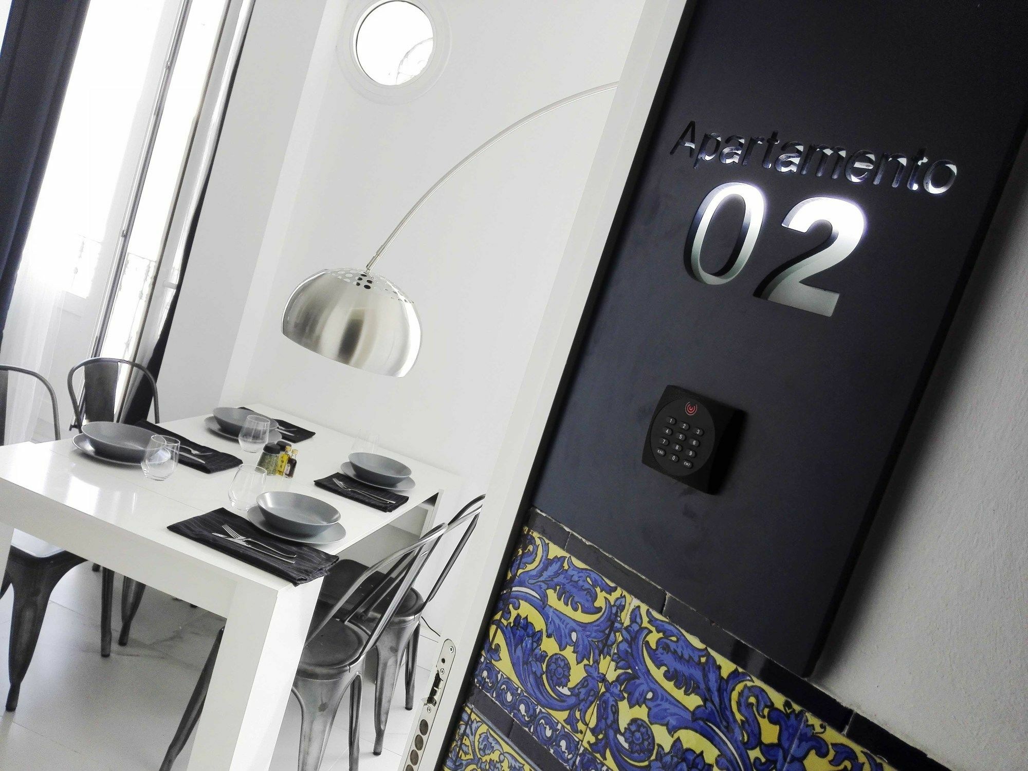 Apartamentos Adriano Sevilha Exterior foto